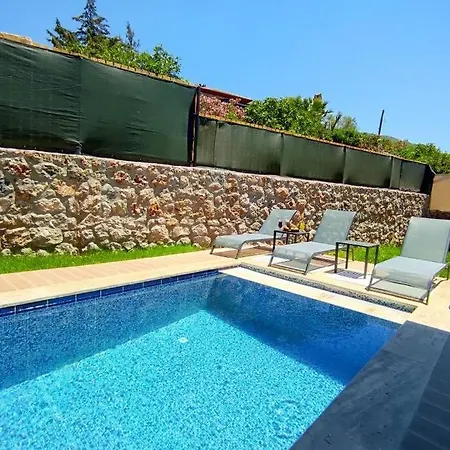 Antik Authentic Private Stone With Jaccuzi Villa *